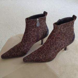 Donald J Pliner Lola Leopard Print Booties 9